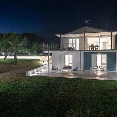 Iris Villa *